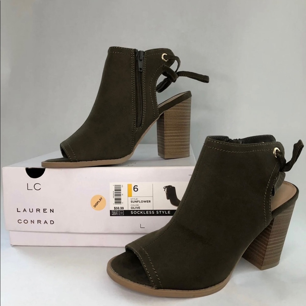 Booties - Picture 5 of 7